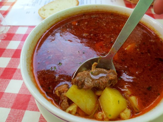 Zupa gulaszowa