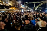 Mała imprezka wokół grajka dj